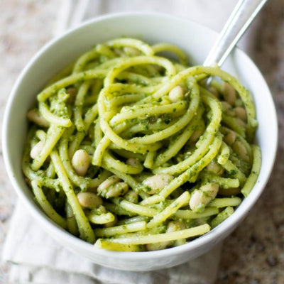 Receta: Pasta integral con salsa de aguacate